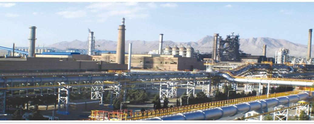 کارخانه ذوب آهن اصفهان از نمای بیرون به تصویر کشیده شده است.
